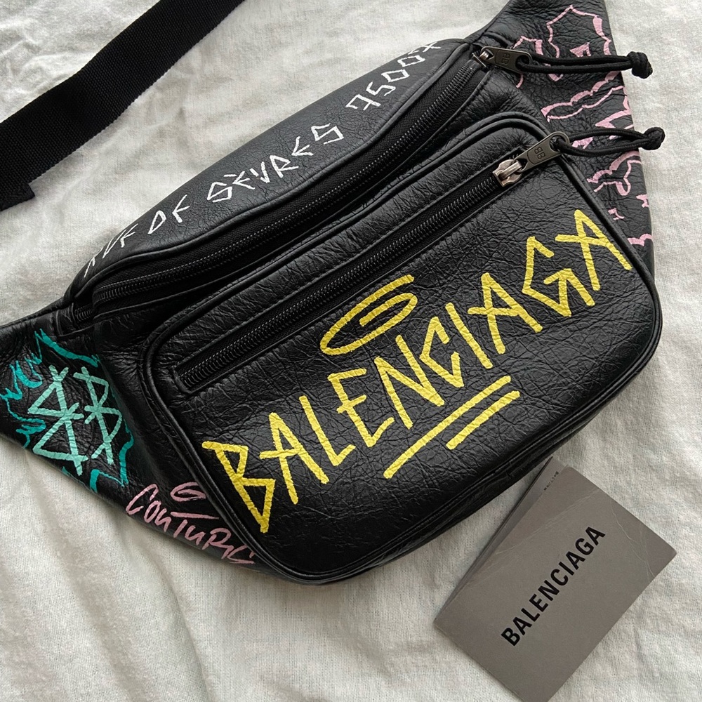 Authentic balenciaga  Fanny pack bag
